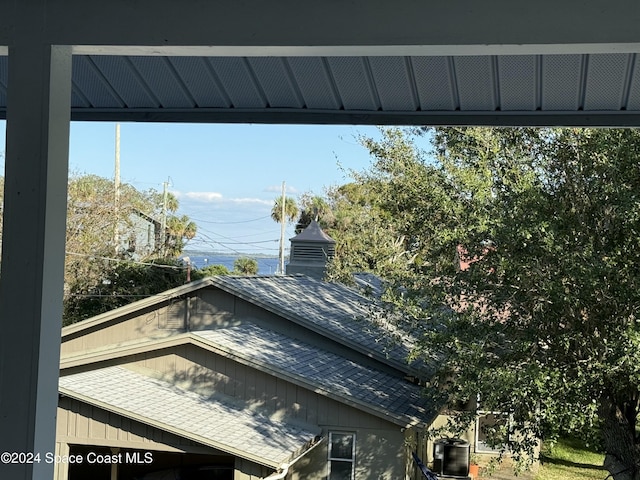 135 Belmont Ave, Cocoa, FL 32927 - exterior view of a shingled roof and a downspout
