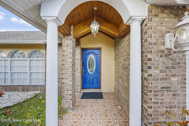 view of property entrance