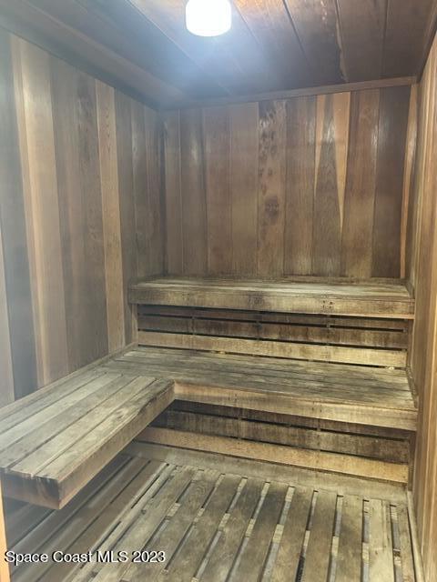 view of sauna / steam room