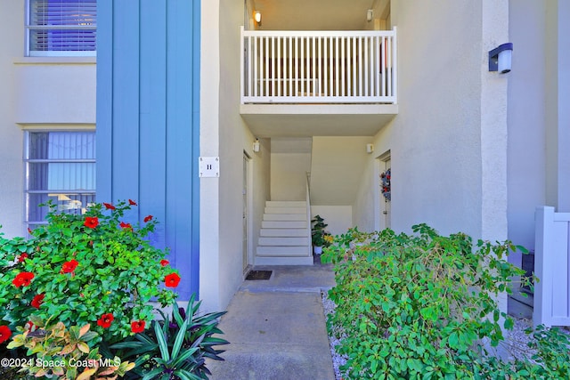 view of entrance to property