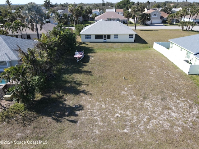 Listing photo 3 for 320 S Brevard Ave, Cocoa Beach FL 32931