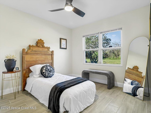 bedroom with ceiling fan