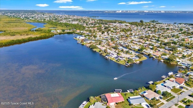 bird's eye view featuring a water view