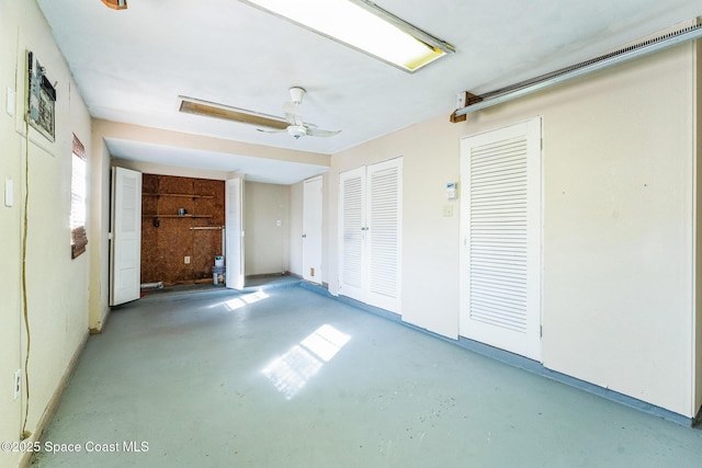 garage featuring ceiling fan