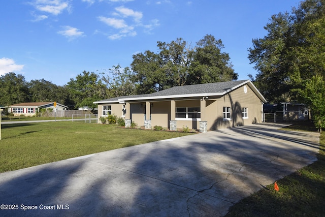 view of front of house with a front yard