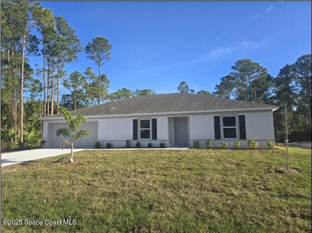 ranch-style house featuring a front yard