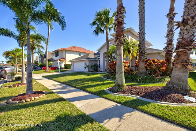 view of front of home featuring a front yard