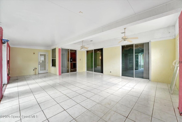 empty room with ceiling fan