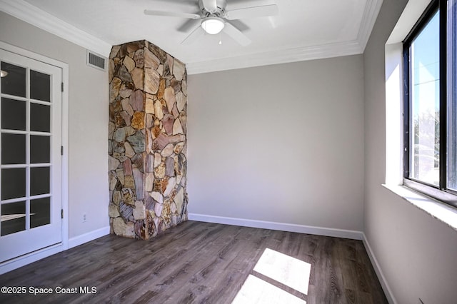 unfurnished room featuring ceiling fan, ornamental molding, and hardwood / wood-style flooring