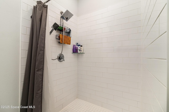 bathroom with curtained shower