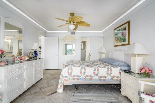 bedroom featuring ceiling fan