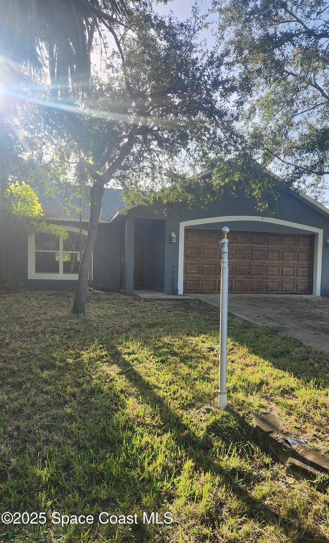 exterior space featuring a yard