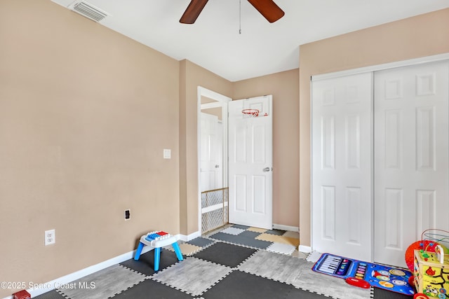 recreation room featuring ceiling fan