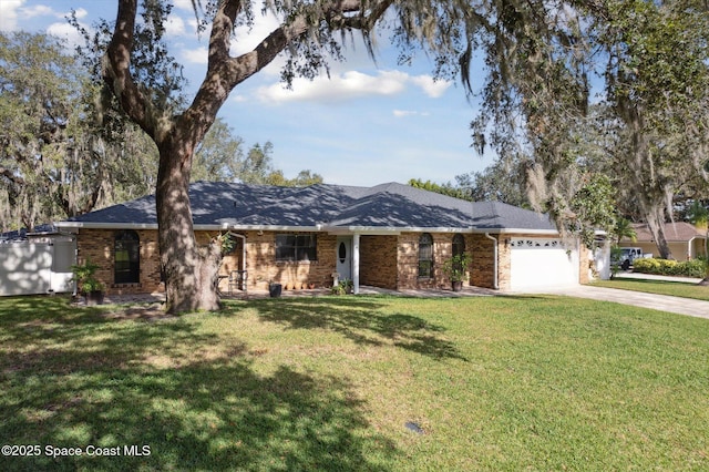 ranch-style home featuring a front lawn and a garage