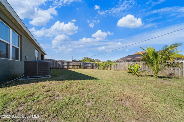 view of yard featuring cooling unit