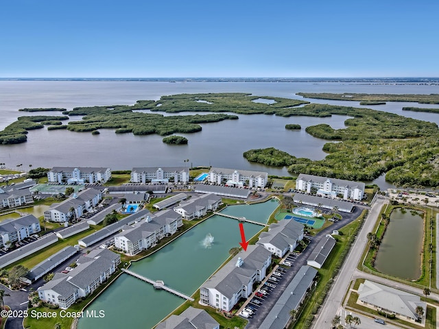 bird's eye view featuring a water view