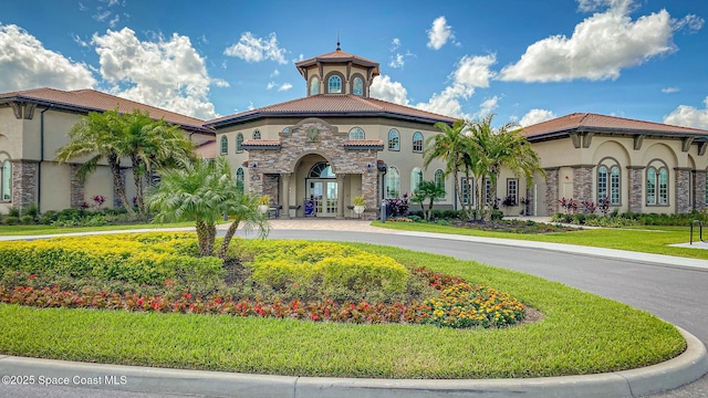 view of building exterior