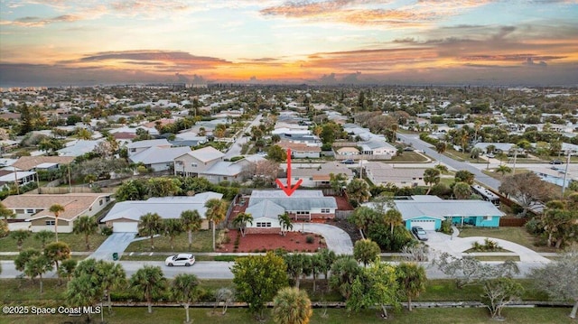 view of aerial view at dusk