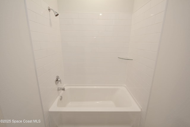 bathroom featuring shower / bathing tub combination