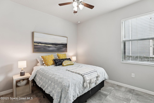 bedroom with ceiling fan