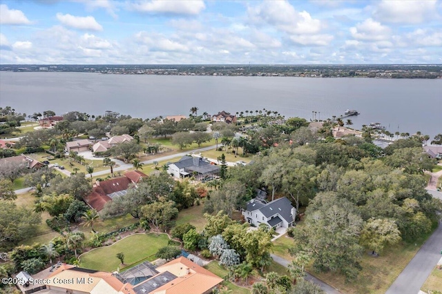 bird's eye view featuring a water view