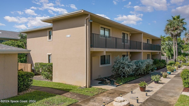 view of home's exterior