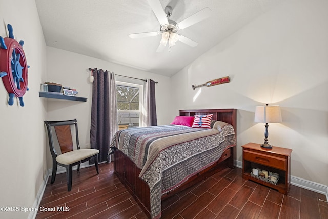 bedroom featuring ceiling fan