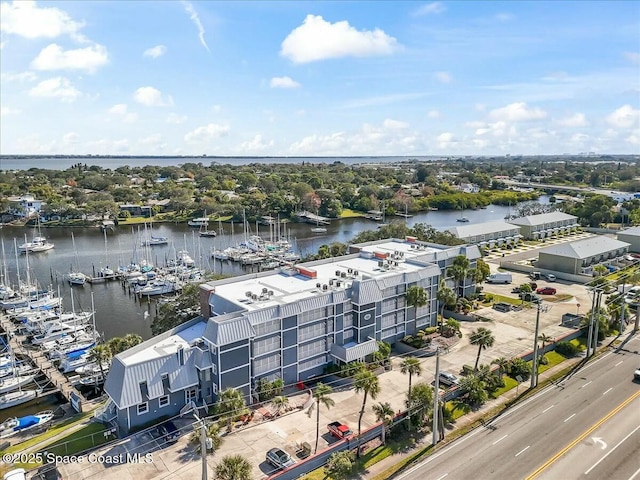 bird's eye view with a water view