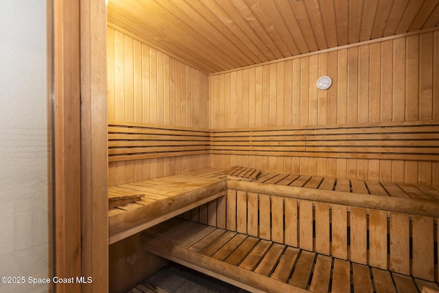 view of sauna / steam room