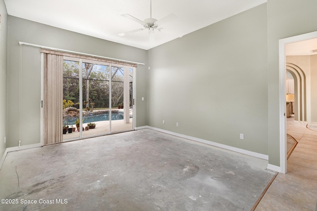 empty room featuring ceiling fan