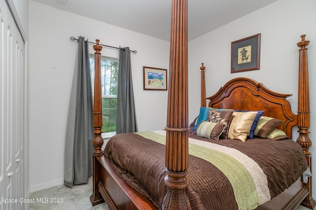 bedroom featuring a closet