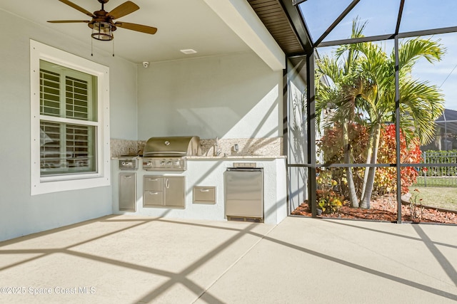 unfurnished sunroom with ceiling fan and a healthy amount of sunlight