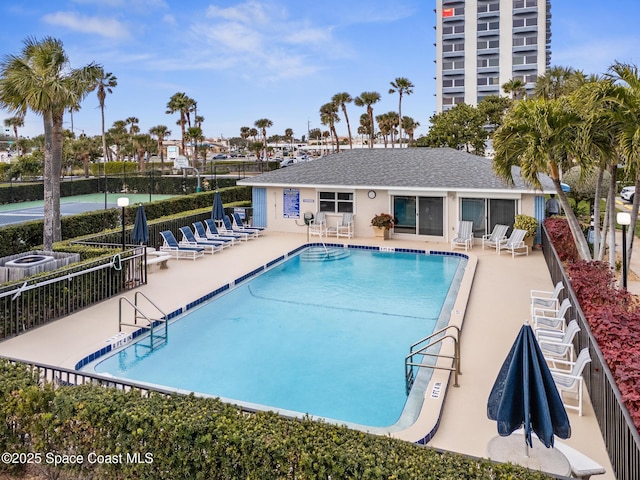 view of swimming pool featuring a patio