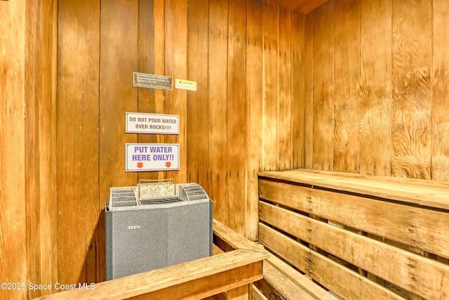 view of sauna / steam room