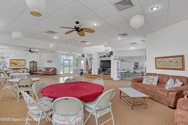 dining room with visible vents and a ceiling fan