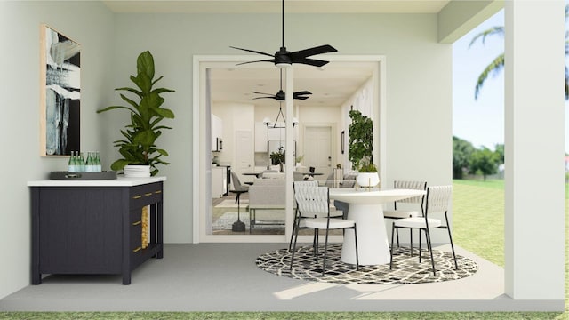 dining area with ceiling fan