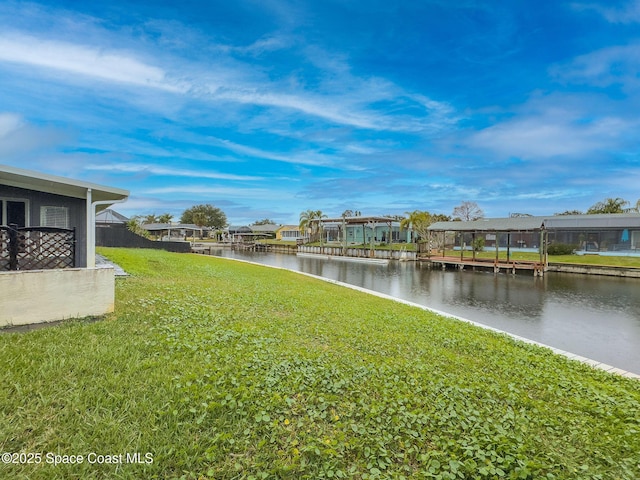 view of yard featuring a water view