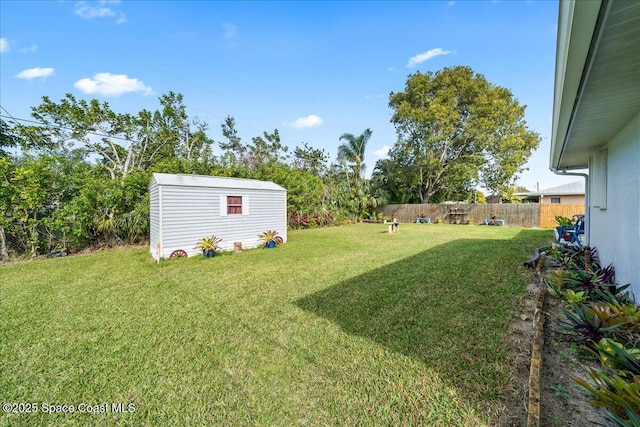 view of yard with a shed