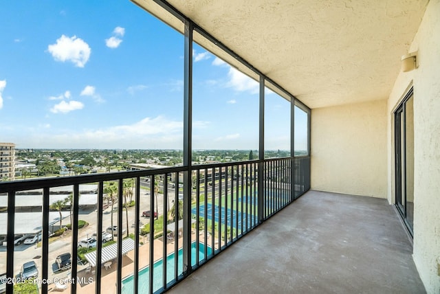 unfurnished sunroom with a healthy amount of sunlight