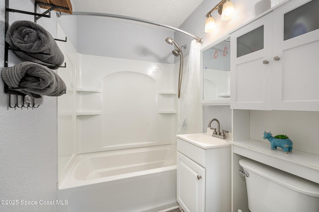 full bathroom with shower / bath combo with shower curtain, toilet, and vanity