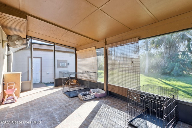 sunroom / solarium with a healthy amount of sunlight