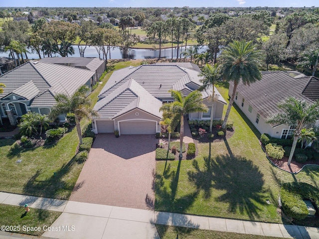 bird's eye view featuring a water view