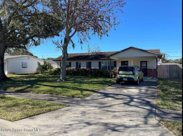 single story home featuring a front yard