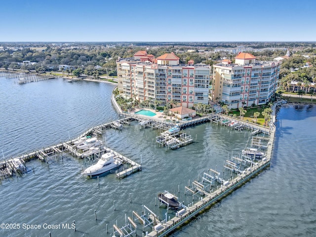 bird's eye view with a water view