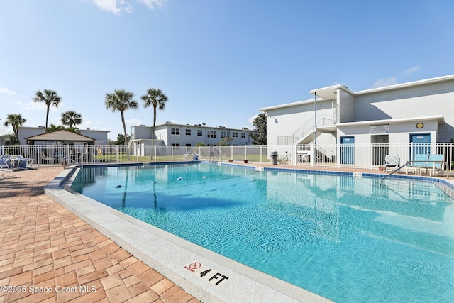 view of swimming pool