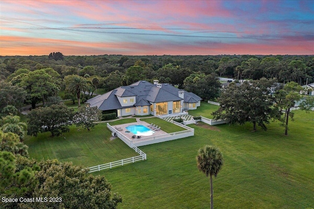 view of aerial view at dusk