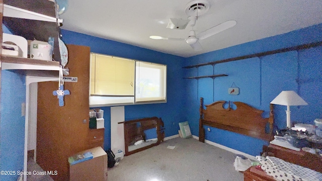 bedroom featuring ceiling fan