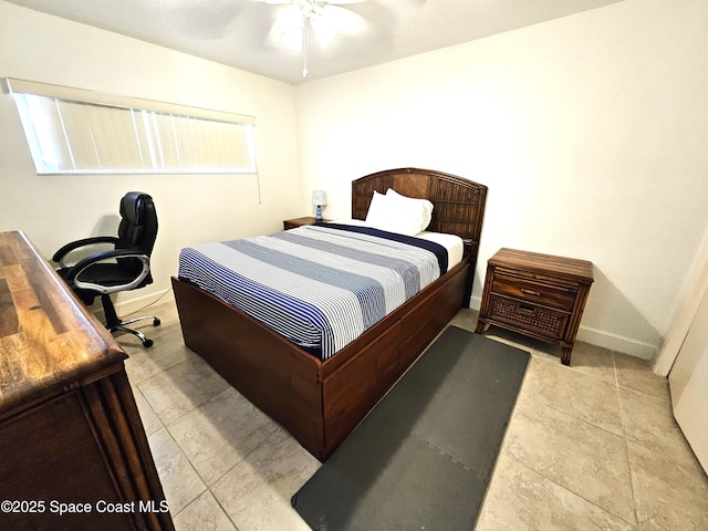 bedroom with ceiling fan