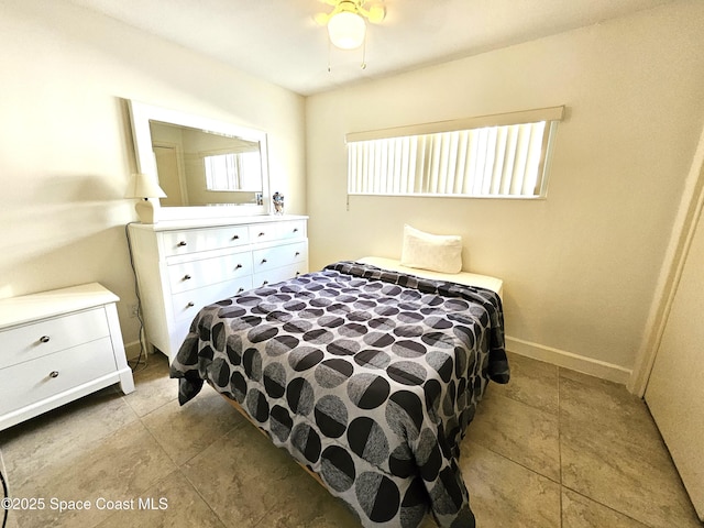 bedroom with ceiling fan