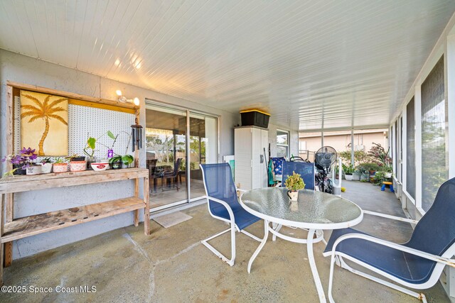 view of sunroom / solarium